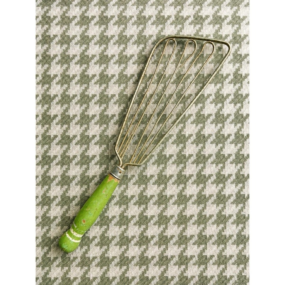 Wire Spatula Turner Green Wood Handle Primitive Farmhouse Kitchen Utensil VTG